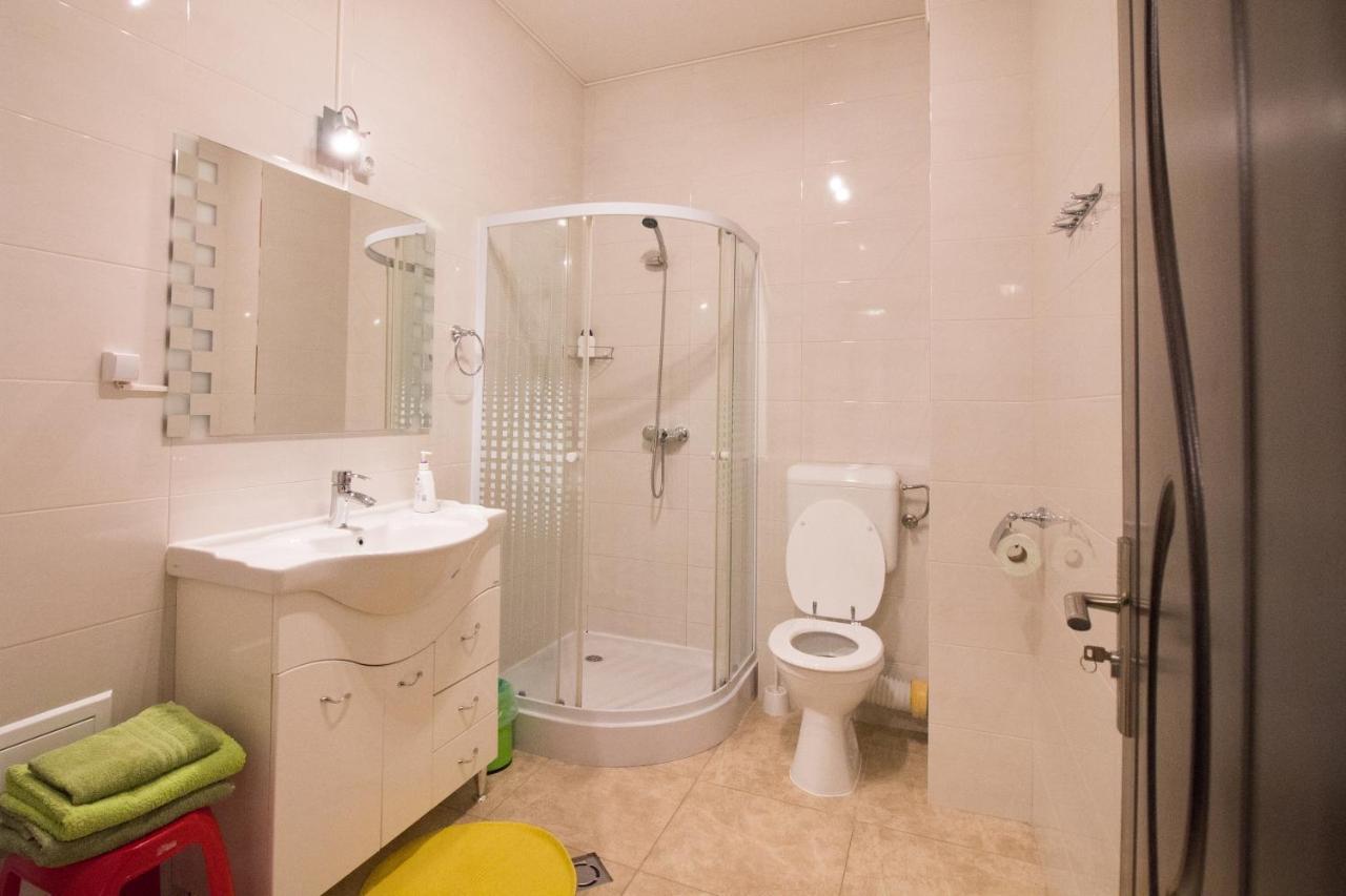 Intim Studio Flat Арад Екстер'єр фото
